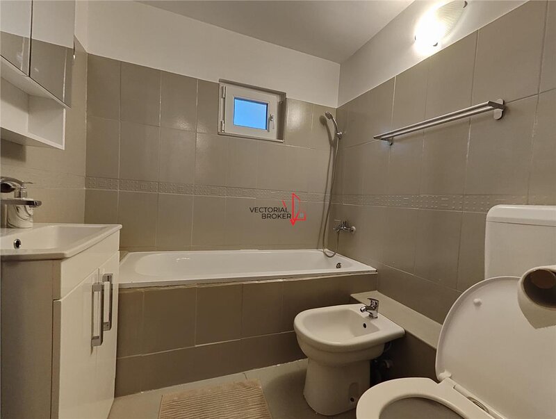 Metrou Titan, apartament 3 camere, bloc din 1984, ocazie rara.